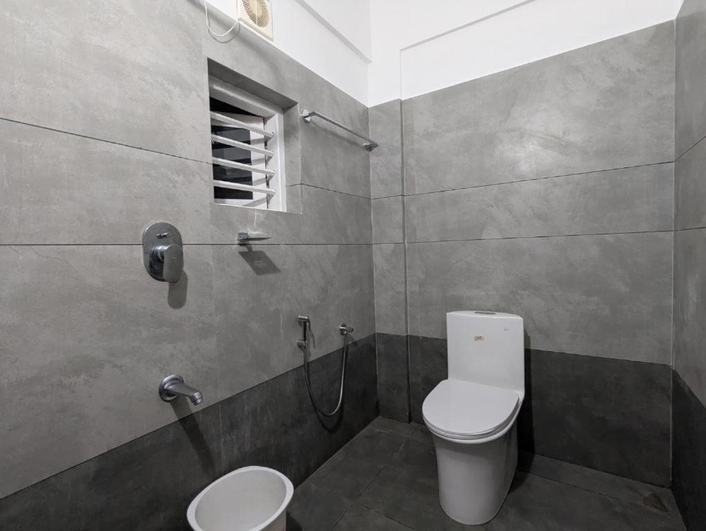 Jayalakshmi Rooms Vaduvanchal 외부 사진